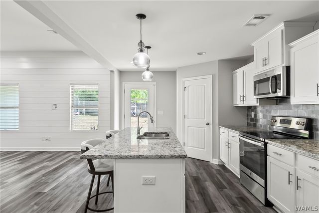 4115 Richmond, Northport, AL 35473