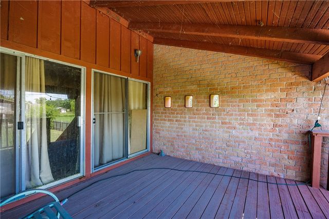 5335 E Riverview Dr, Robstown, TX 78380