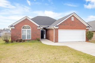 127 Lee Road 2141, Phenix City, AL 36870