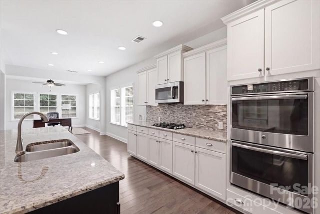 2666 Stonewood View, Kannapolis, NC 28081
