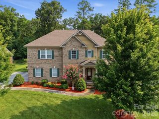 2666 Stonewood View, Kannapolis, NC 28081