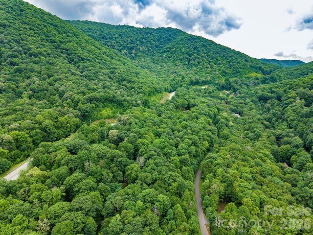 64A Jonathan Trail, Maggie Valley, NC 28751