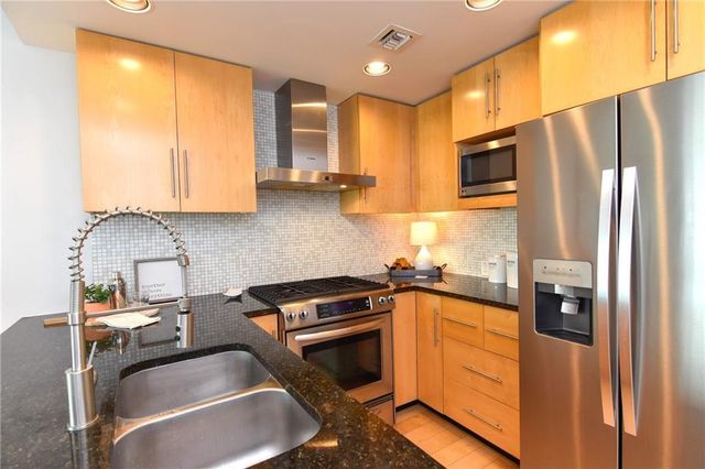 300 Bowie ST 1102, Austin, TX 78703