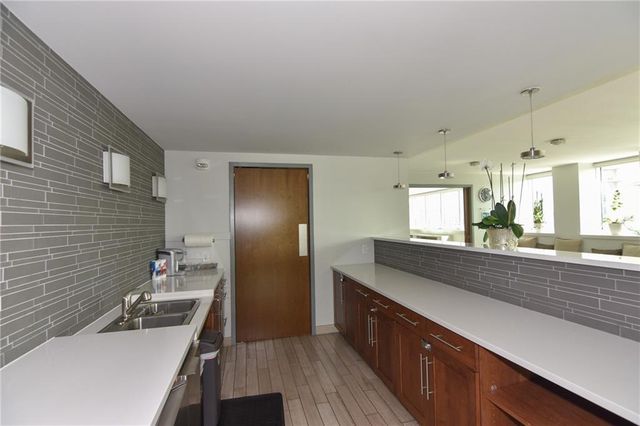 300 Bowie ST 1102, Austin, TX 78703