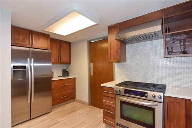 300 Bowie ST 1102, Austin, TX 78703