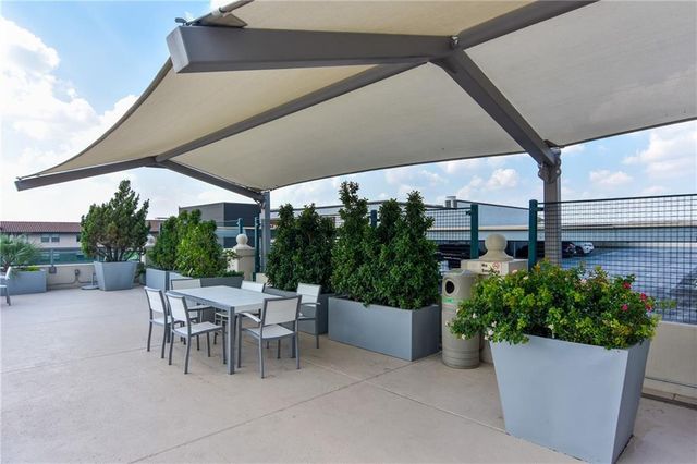 300 Bowie ST 1102, Austin, TX 78703