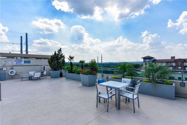 300 Bowie ST 1102, Austin, TX 78703