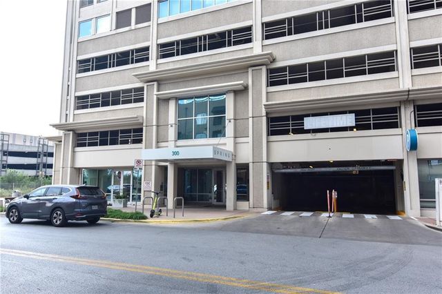 300 Bowie ST 1102, Austin, TX 78703