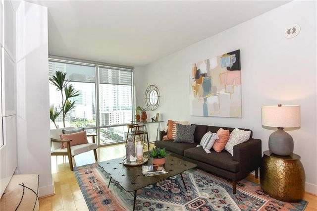 300 Bowie ST 1102, Austin, TX 78703