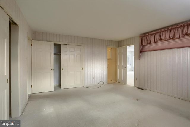 864 HILLTOP RD, Lemoyne, PA 17043