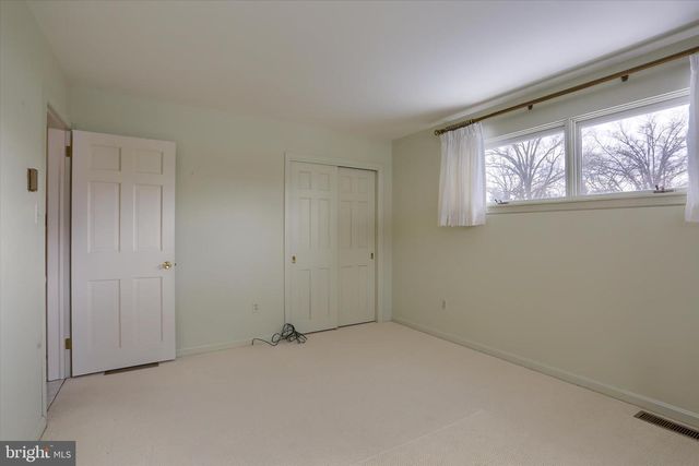 864 HILLTOP RD, Lemoyne, PA 17043