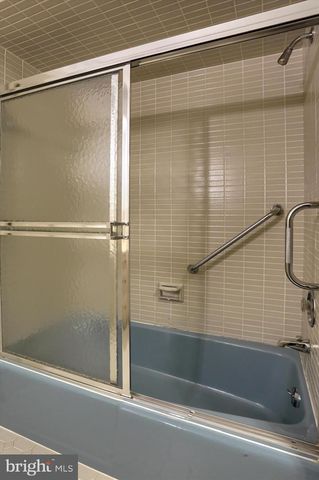 864 HILLTOP RD, Lemoyne, PA 17043