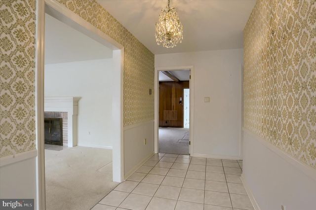 864 HILLTOP RD, Lemoyne, PA 17043