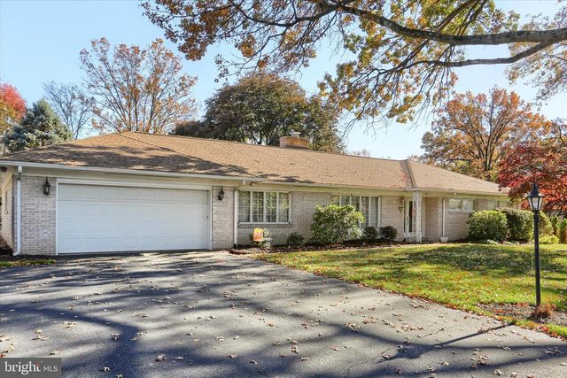 864 HILLTOP RD, Lemoyne, PA 17043