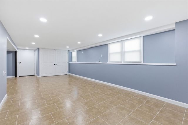 671 Nashua Rd, Dracut, MA 01826