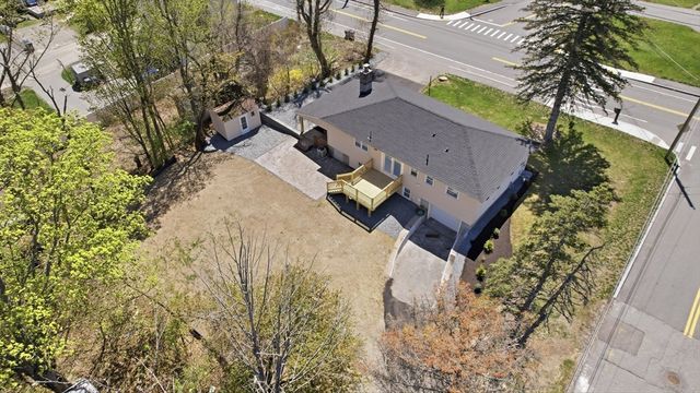 671 Nashua Rd, Dracut, MA 01826