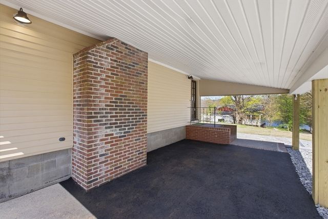 671 Nashua Rd, Dracut, MA 01826