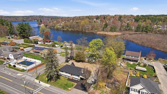 671 Nashua Rd, Dracut, MA 01826