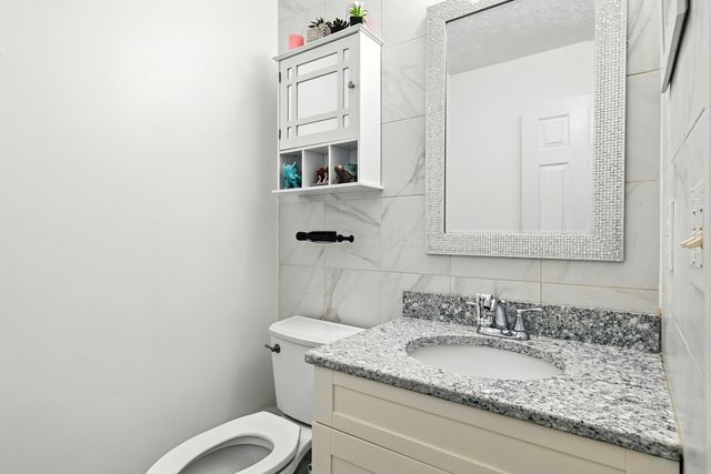 5681 Mango Lane, 102D, Hilliard, OH 43026