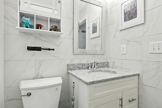 5681 Mango Lane, 102D, Hilliard, OH 43026