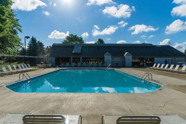 5681 Mango Lane, 102D, Hilliard, OH 43026