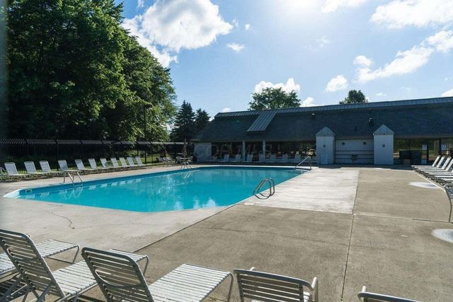 5681 Mango Lane, 102D, Hilliard, OH 43026