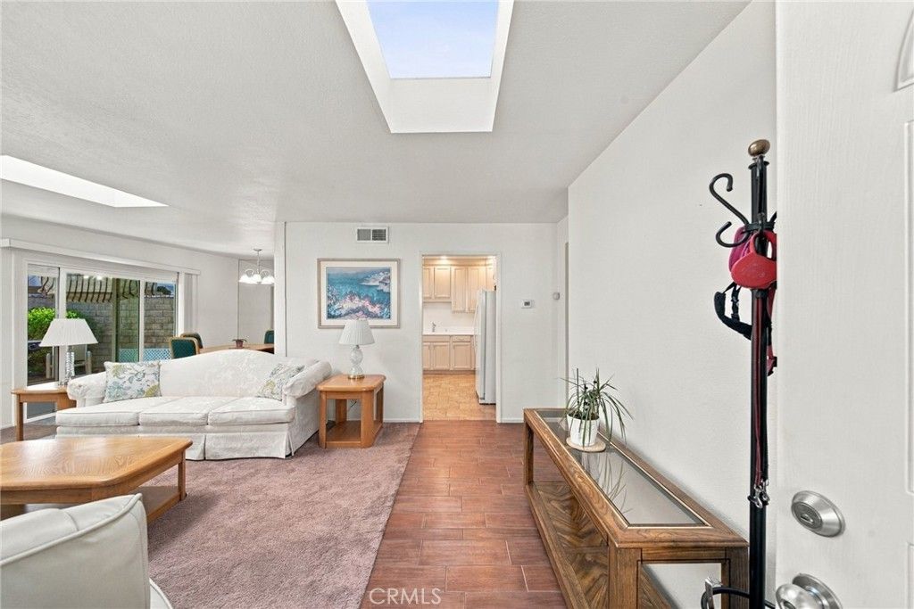 27108 Rio Pecos, Valencia, CA 91354 — exterior