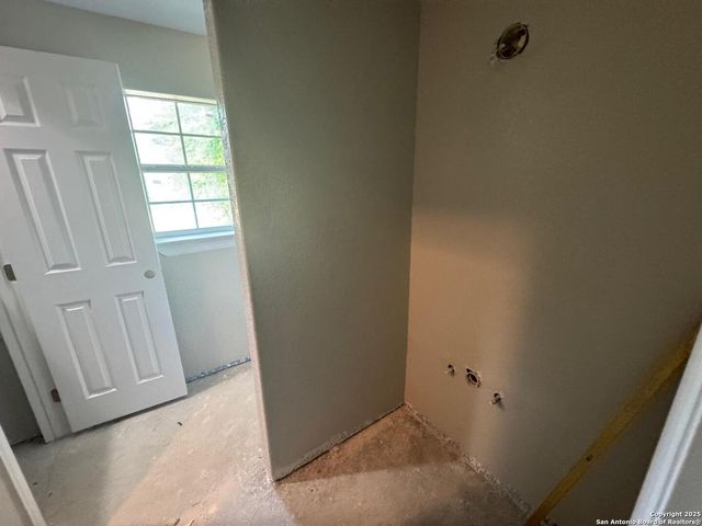 1222 Hillcrest, San Antonio, TX 78228