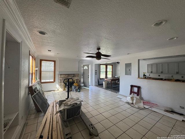 1222 Hillcrest, San Antonio, TX 78228