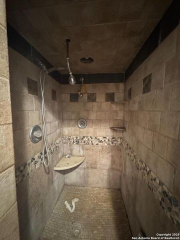 1222 Hillcrest, San Antonio, TX 78228