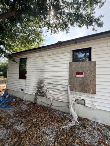 5960 E Latimer Street, Tulsa, OK 74115