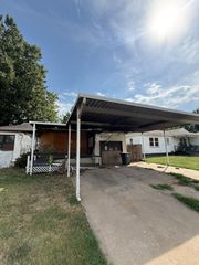 5960 E Latimer Street, Tulsa, OK 74115
