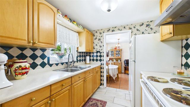 2809 EDENWOOD STREET, Clearwater, FL 33759