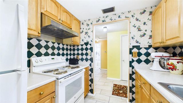 2809 EDENWOOD STREET, Clearwater, FL 33759