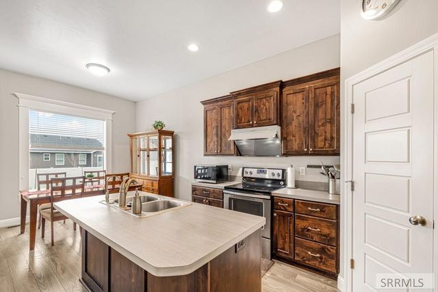 3779 N Yates Ave, Idaho Falls, ID 83401