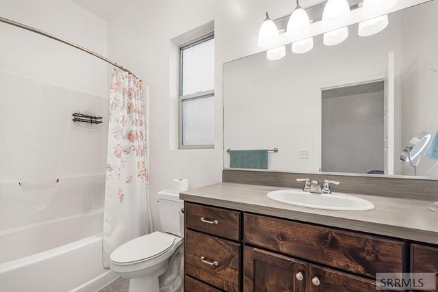 3779 N Yates Ave, Idaho Falls, ID 83401