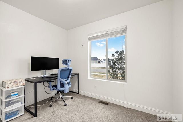 3779 N Yates Ave, Idaho Falls, ID 83401