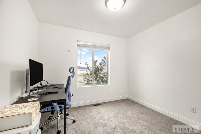 3779 N Yates Ave, Idaho Falls, ID 83401