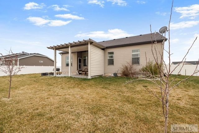 3779 N Yates Ave, Idaho Falls, ID 83401