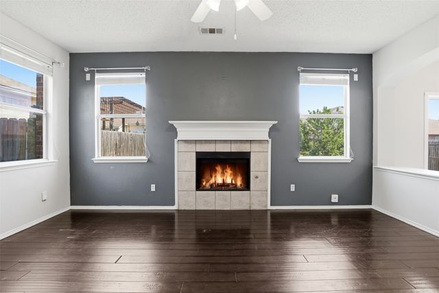 600 Prairie Gulch Drive, Fort Worth, TX 76140