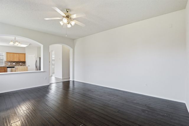 600 Prairie Gulch Drive, Fort Worth, TX 76140