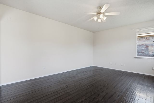 600 Prairie Gulch Drive, Fort Worth, TX 76140