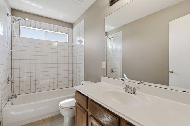 600 Prairie Gulch Drive, Fort Worth, TX 76140