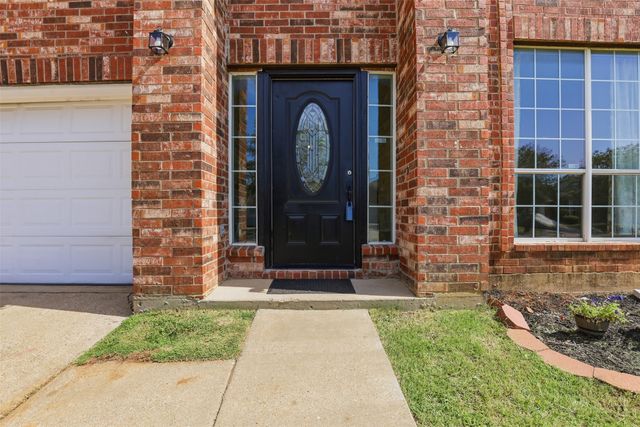 600 Prairie Gulch Drive, Fort Worth, TX 76140