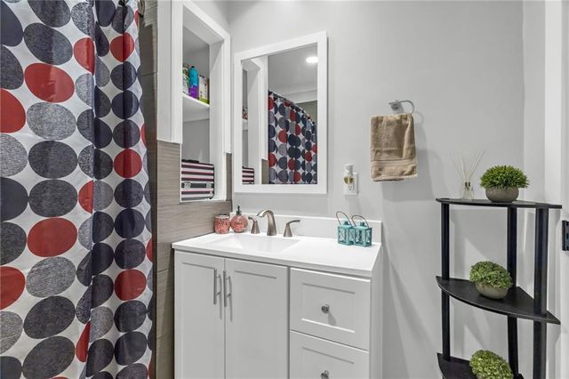 419 Wallace Avenue, Kansas City, MO 64125