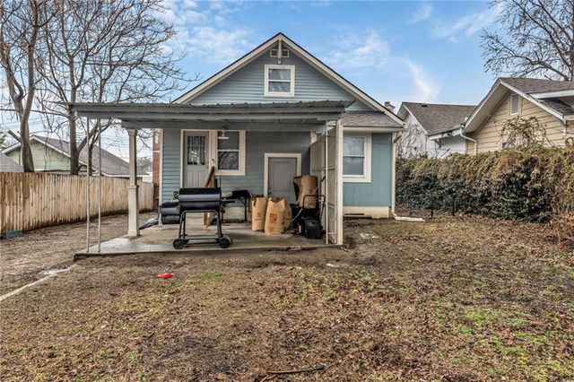 419 Wallace Avenue, Kansas City, MO 64125