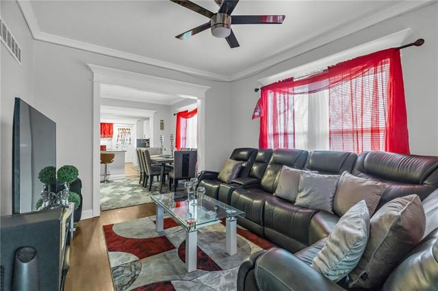 419 Wallace Avenue, Kansas City, MO 64125