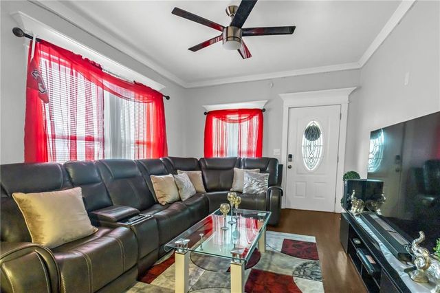 419 Wallace Avenue, Kansas City, MO 64125