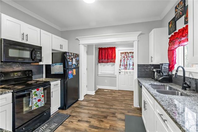 419 Wallace Avenue, Kansas City, MO 64125