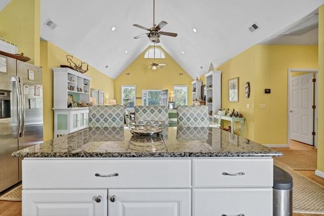 7 Gun Bluff Road, Edisto Island, SC 29438